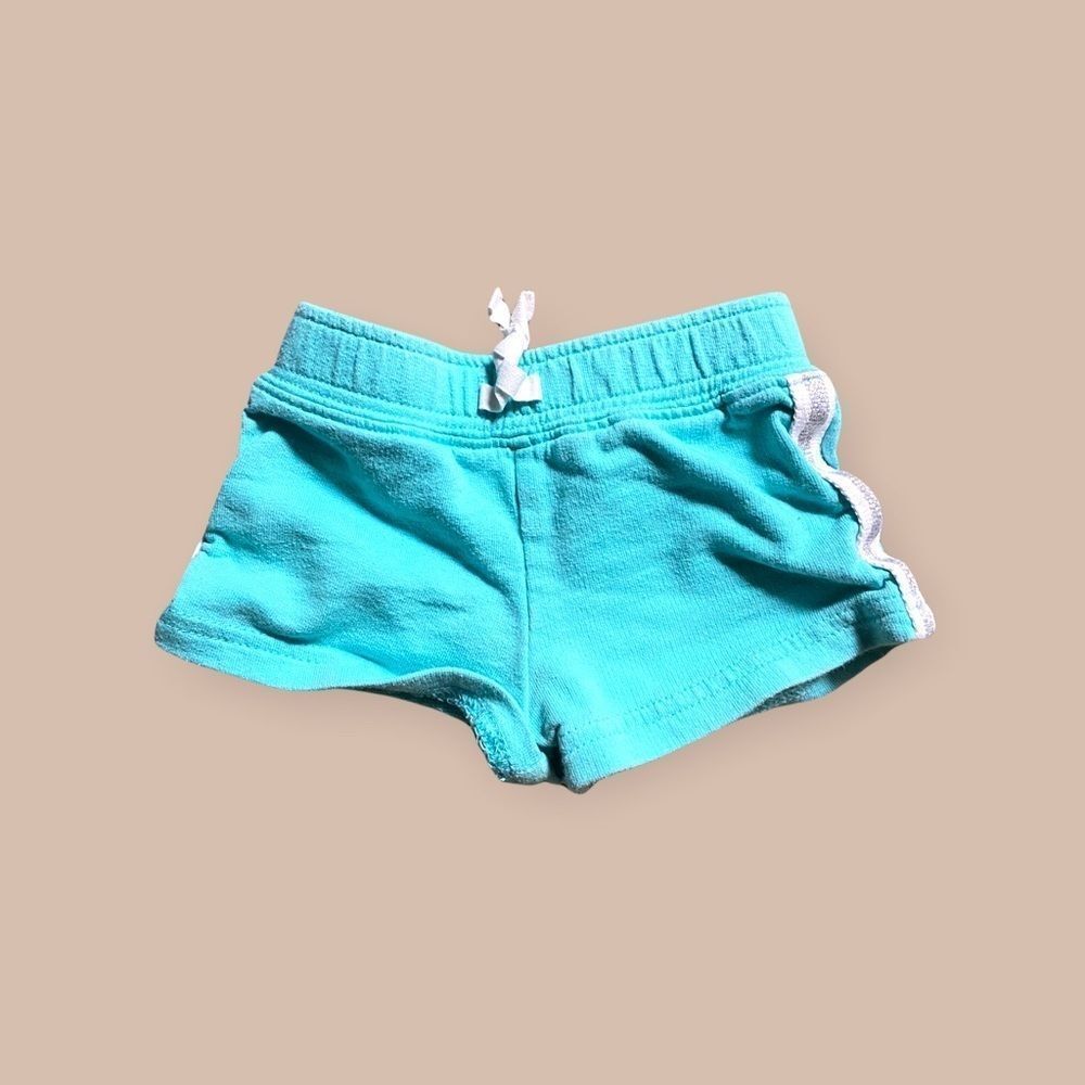 3/$15 Carter’s Shorts 6 Months